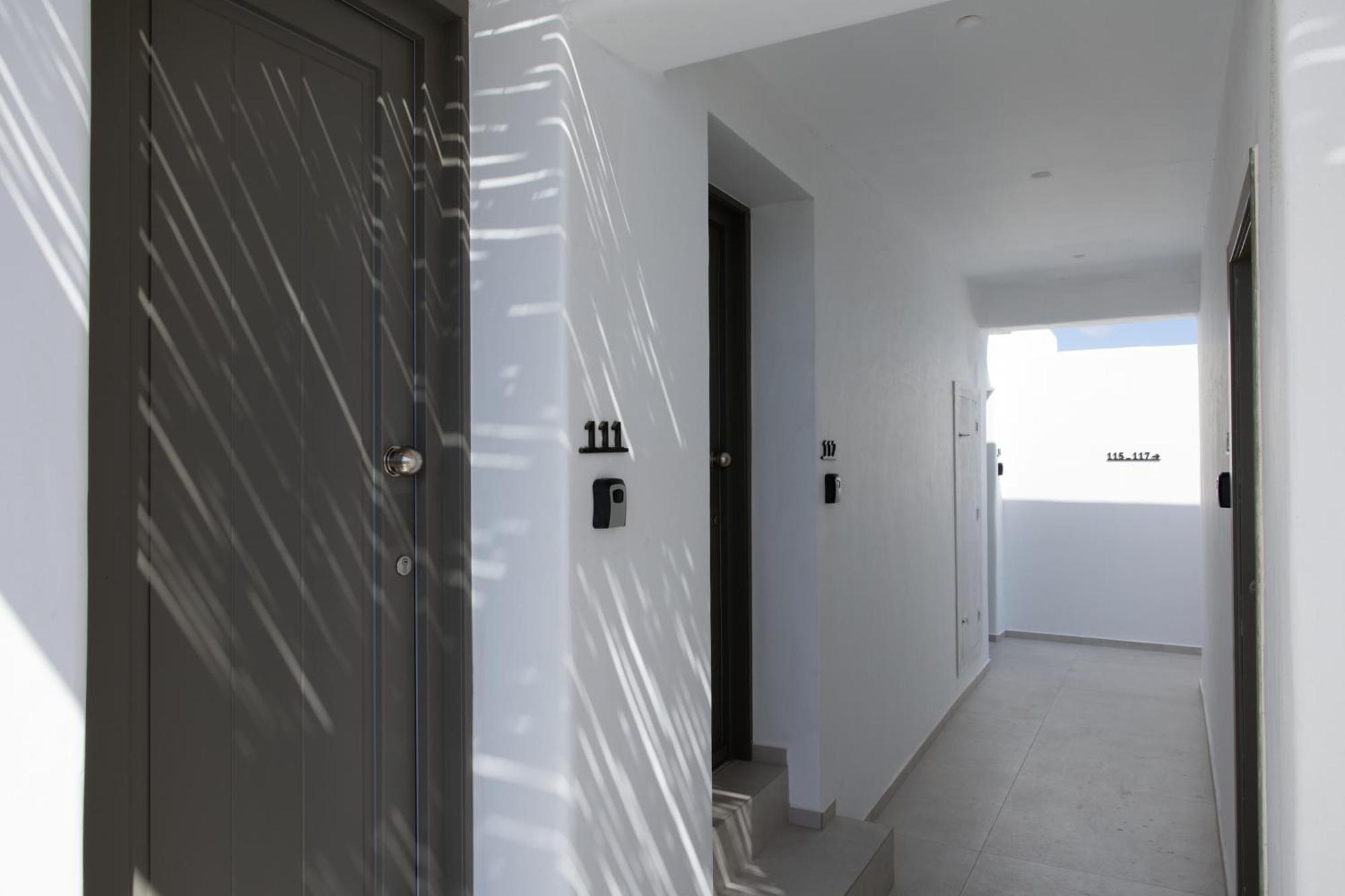 Aerostay Mykonos Mykonos Town Екстериор снимка
